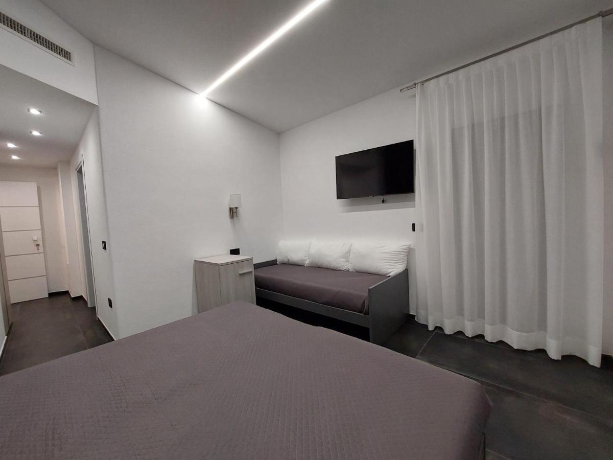 Incantos Charme B&B ตอร์โตลี ภายนอก รูปภาพ