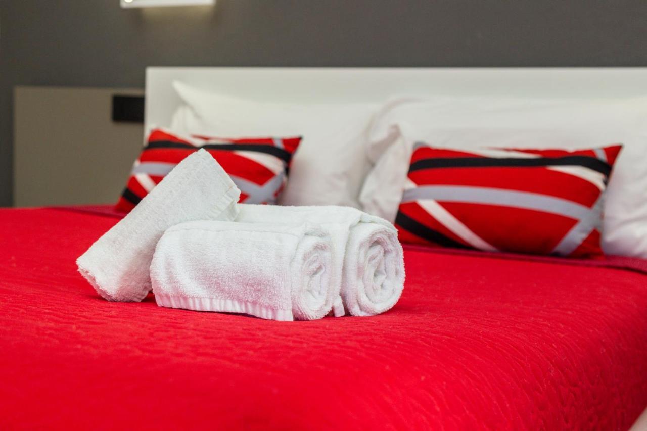 Incantos Charme B&B ตอร์โตลี ภายนอก รูปภาพ