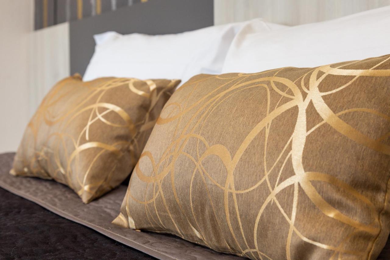 Incantos Charme B&B ตอร์โตลี ภายนอก รูปภาพ